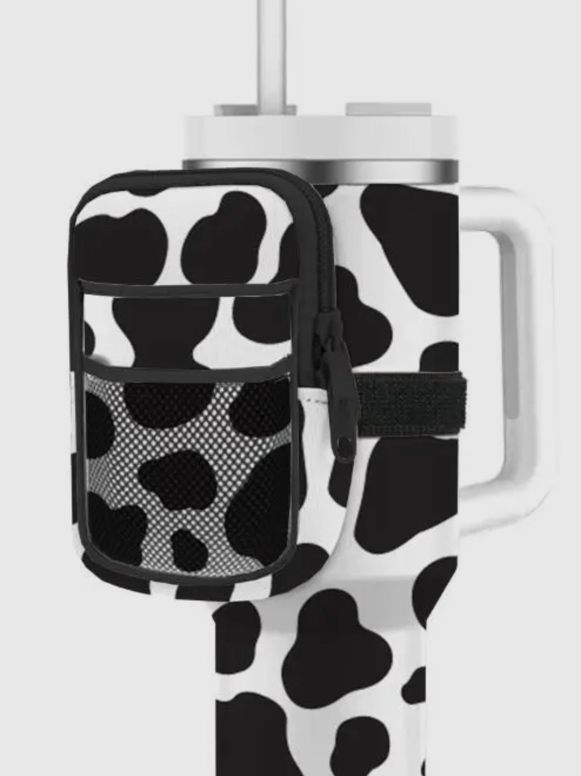 Black/White Cow Print Tumbler
Zipper Pouch